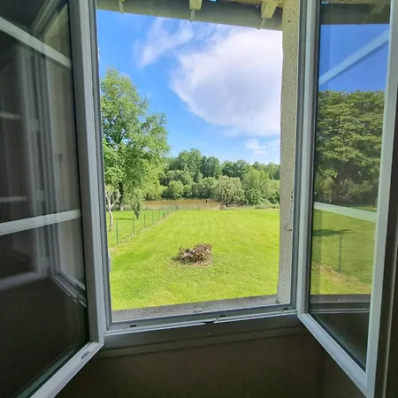 Avec Piscine Et Etang Dordogne * Sarrazac (Dordogne)